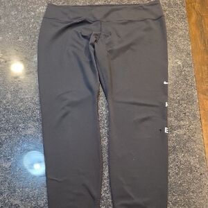 Used Nike Women's XL Black Leggings With Small Rip